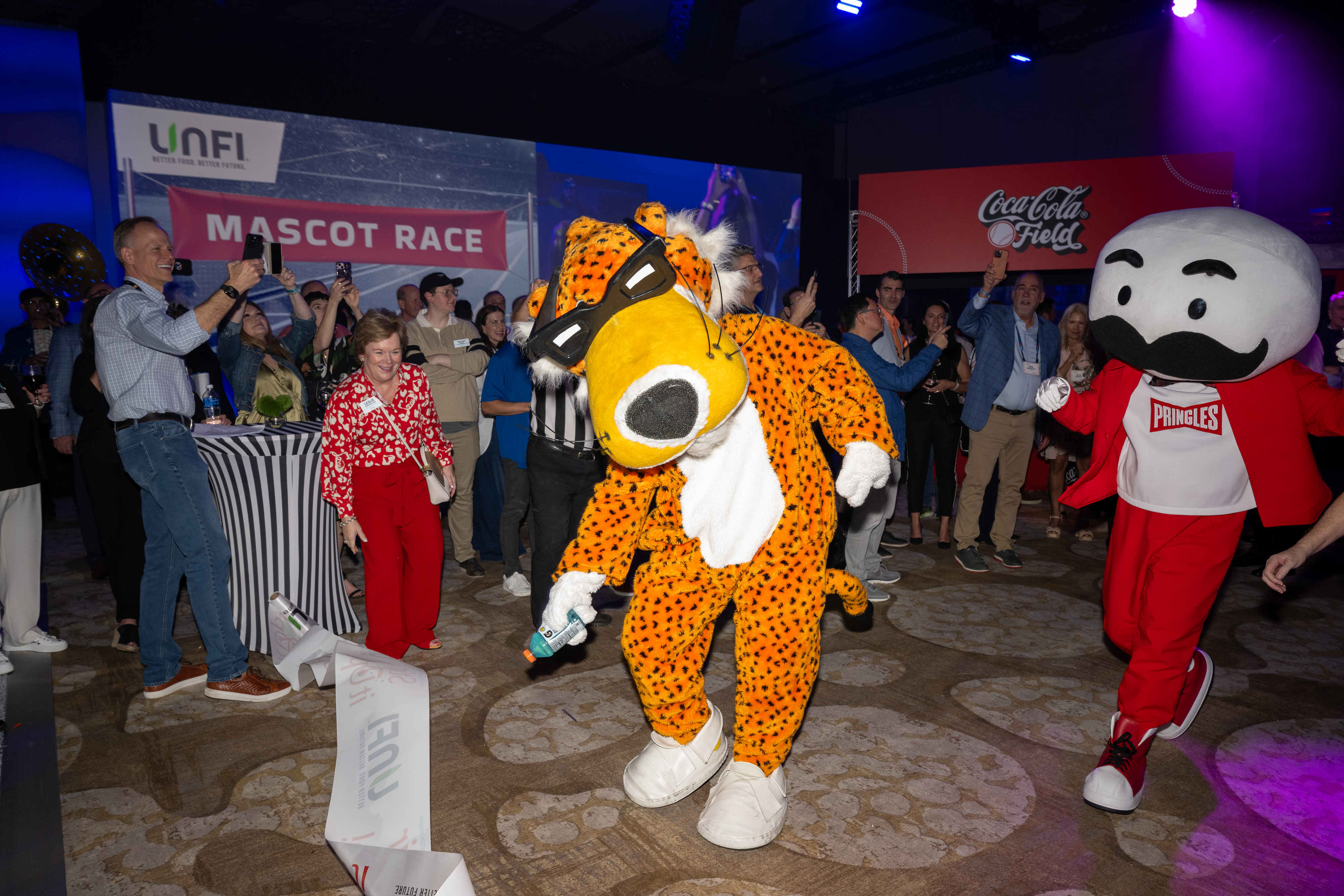 Chester Cheetah Winning the Mascot Race