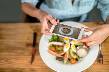 Social Media and Grocery Stores 