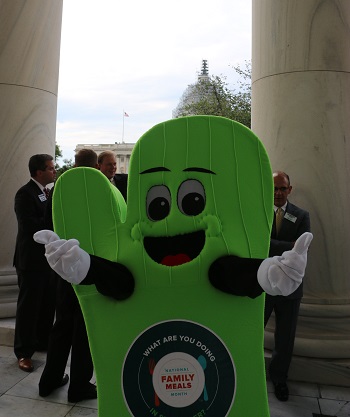 Mitty the Mitt Celebrates National Family Meals Month on Capitol Hill