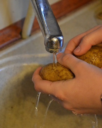 washing-vegetables