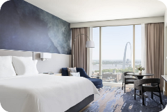 Four Seasons hotel St. Louis room