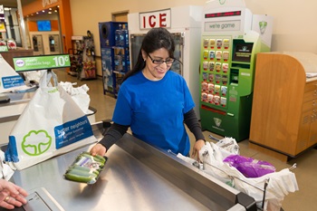 20151208-FMI-222r-WEB