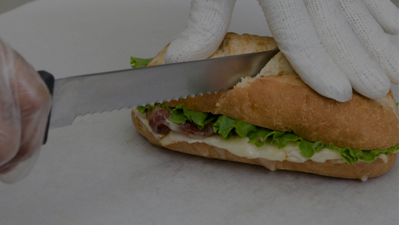 cutting-sandwich